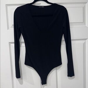 Fashion Nova Black V-Neck Long Sleeve Bodysuit